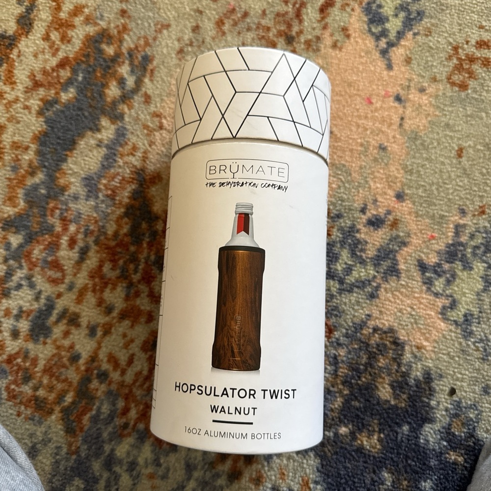 BrüMate Hopsulator Twist - Walnut Finish